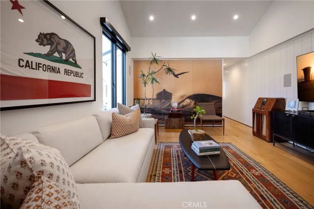 122 22nd Street, Huntington Beach, CA 92648