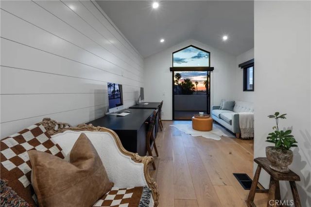 122 22nd Street, Huntington Beach, CA 92648