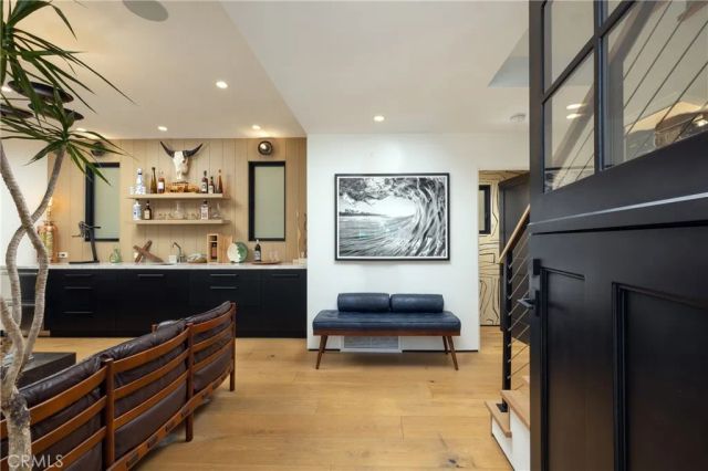 122 22nd Street, Huntington Beach, CA 92648