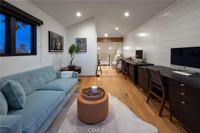 122 22nd Street, Huntington Beach, CA 92648