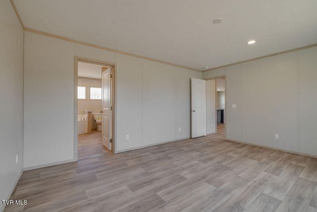 319 Lories Lane, Piney Flats, TN 37686