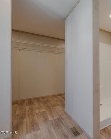 319 Lories Lane, Piney Flats, TN 37686