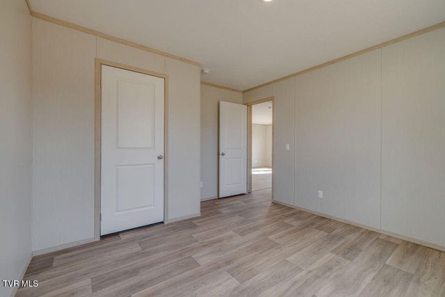 319 Lories Lane, Piney Flats, TN 37686