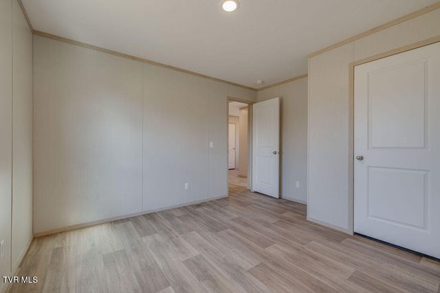 319 Lories Lane, Piney Flats, TN 37686