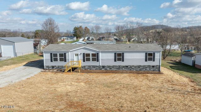 319 Lories Lane, Piney Flats, TN 37686