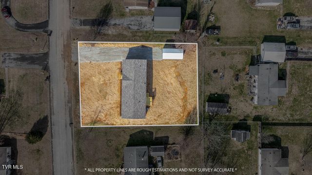 319 Lories Lane, Piney Flats, TN 37686