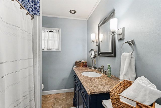 6 E Langley Road, Battle Creek, MI 49015