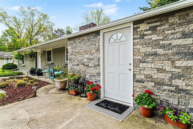 6 E Langley Road, Battle Creek, MI 49015