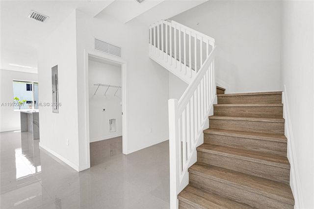 22431 SW 125 ave 19A, Miami, FL 33170