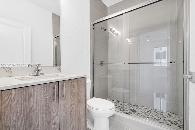 22431 SW 125 ave 19A, Miami, FL 33170