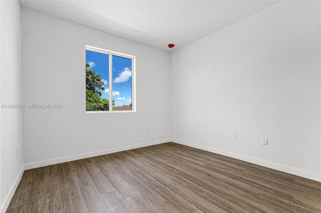 22431 SW 125 ave 19A, Miami, FL 33170