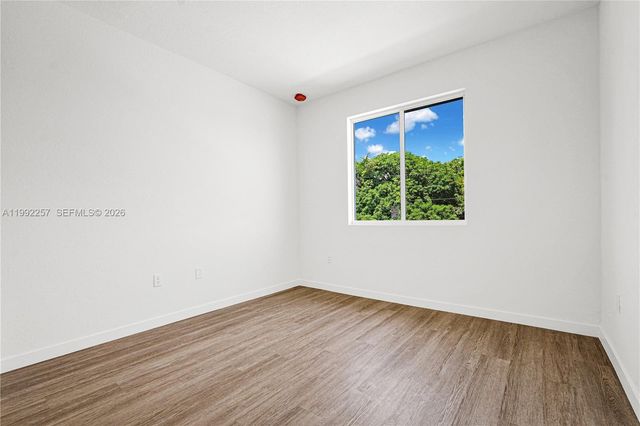 22431 SW 125 ave 19A, Miami, FL 33170