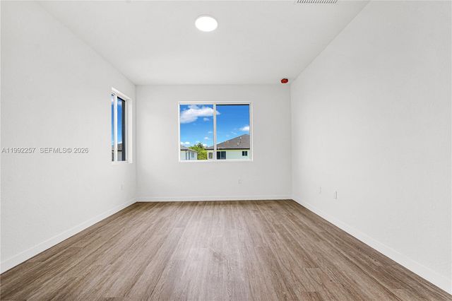 22431 SW 125 ave 19A, Miami, FL 33170