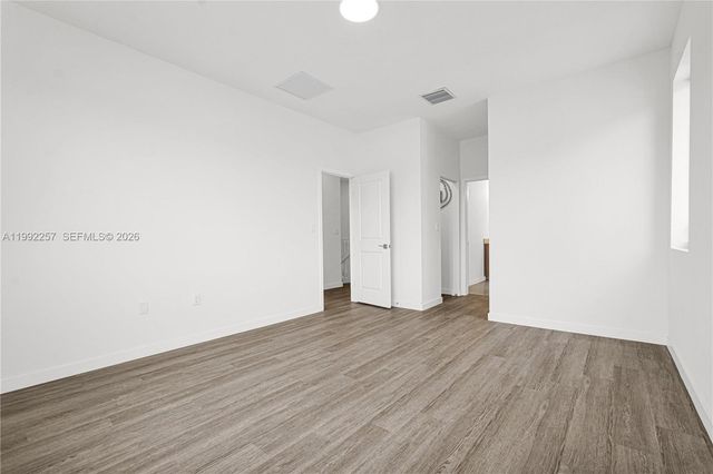 22431 SW 125 ave 19A, Miami, FL 33170