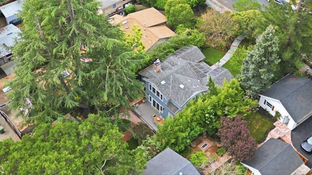 40 Pleasant Street, Los Gatos, CA 95030