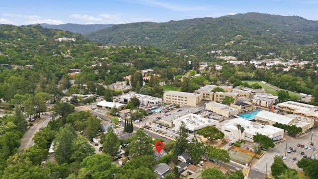 40 Pleasant Street, Los Gatos, CA 95030