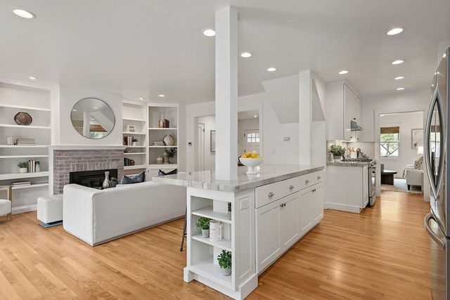 40 Pleasant Street, Los Gatos, CA 95030