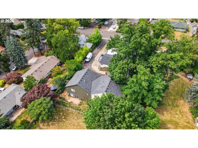 1014 Se 9TH St, Gresham, OR 97080