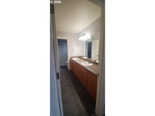 1014 Se 9TH St, Gresham, OR 97080