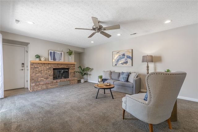 957 Pine Needles Drive, Washington Twp, OH 45458