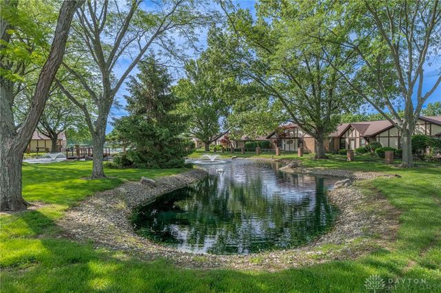 957 Pine Needles Drive, Washington Twp, OH 45458