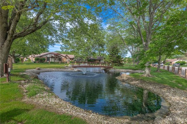 957 Pine Needles Drive, Washington Twp, OH 45458