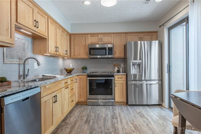 957 Pine Needles Drive, Washington Twp, OH 45458