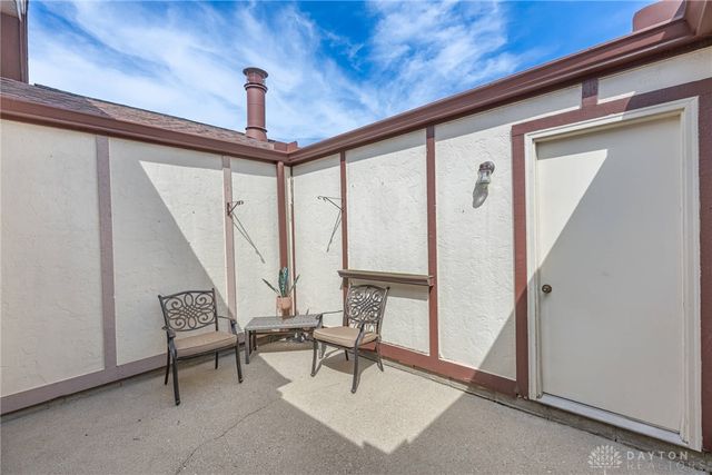 957 Pine Needles Drive, Washington Twp, OH 45458