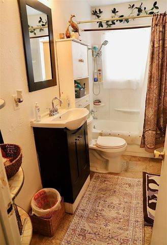 5011 Northridge Drive, Houston, TX 77033