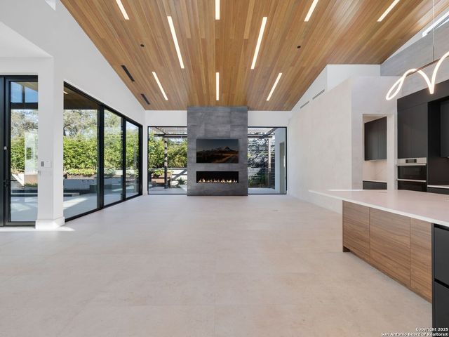 24606 Cliff Line, San Antonio, TX 78257