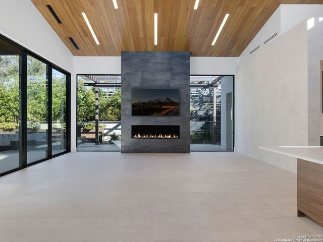 24606 Cliff Line, San Antonio, TX 78257