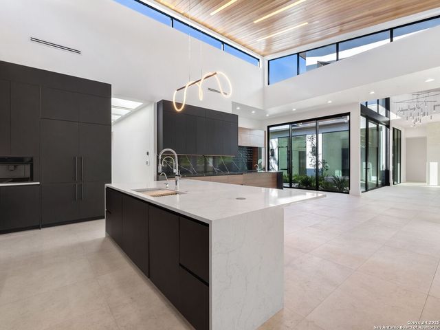 24606 Cliff Line, San Antonio, TX 78257