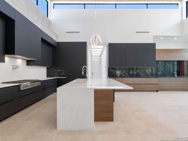 24606 Cliff Line, San Antonio, TX 78257