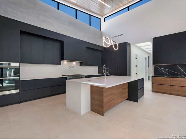 24606 Cliff Line, San Antonio, TX 78257