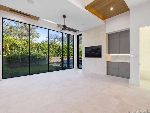 24606 Cliff Line, San Antonio, TX 78257