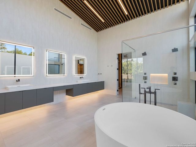 24606 Cliff Line, San Antonio, TX 78257