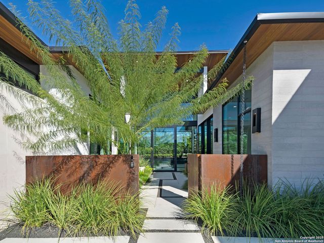 24606 Cliff Line, San Antonio, TX 78257