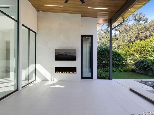 24606 Cliff Line, San Antonio, TX 78257