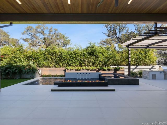 24606 Cliff Line, San Antonio, TX 78257