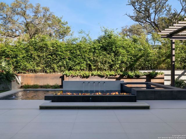 24606 Cliff Line, San Antonio, TX 78257