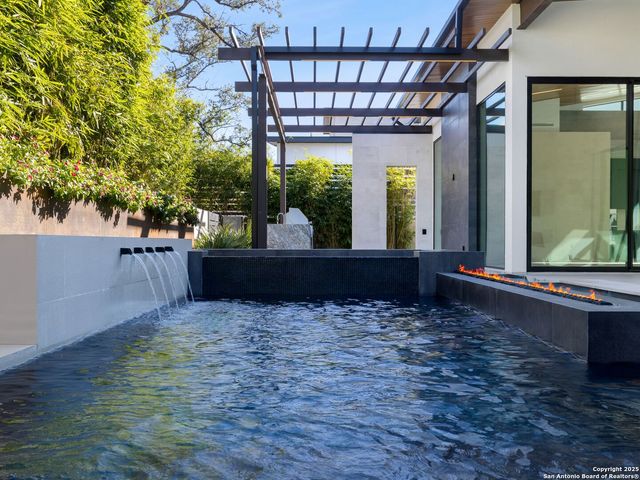 24606 Cliff Line, San Antonio, TX 78257