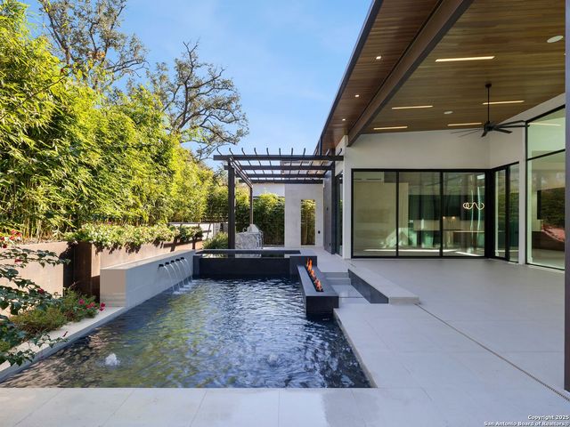 24606 Cliff Line, San Antonio, TX 78257