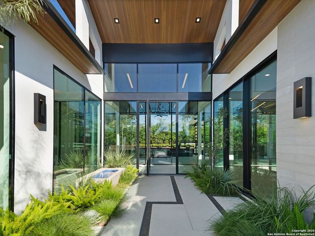 24606 Cliff Line, San Antonio, TX 78257