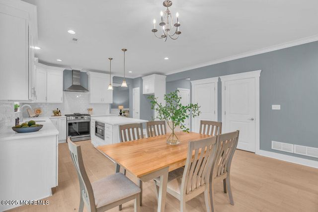 871 Woodbury Drive, Jackson, NJ 08527