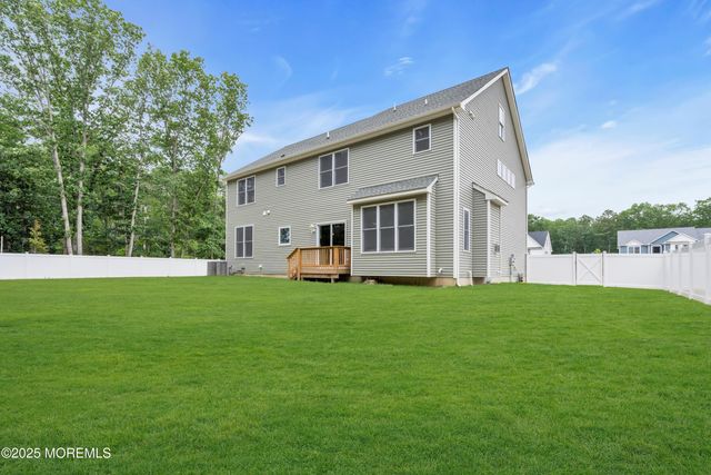 871 Woodbury Drive, Jackson, NJ 08527