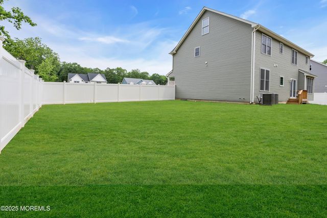 871 Woodbury Drive, Jackson, NJ 08527