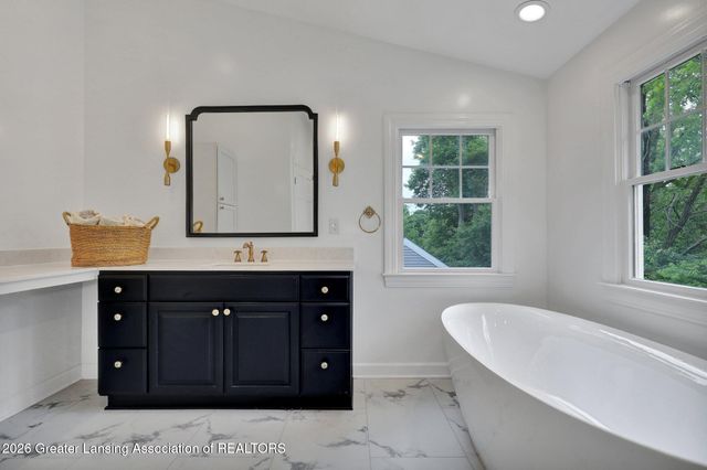 350 Kensington Road, East Lansing, MI 48823