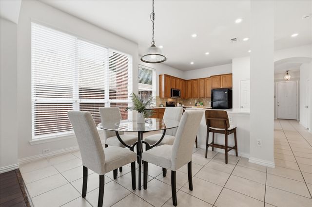 2432 Chesterwood Drive, Little Elm, TX 75068