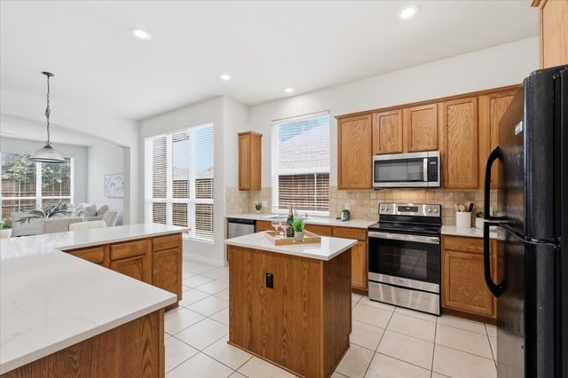 2432 Chesterwood Drive, Little Elm, TX 75068