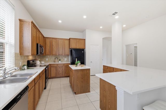 2432 Chesterwood Drive, Little Elm, TX 75068